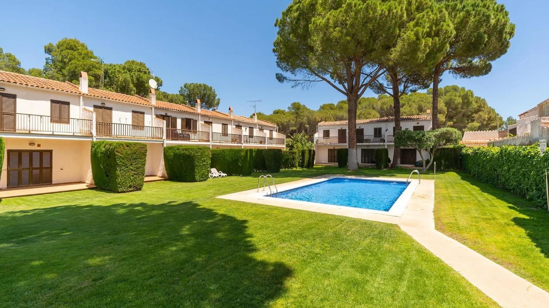 Family-Friendly Beach Villa In Prime Location L' Escala 0*,
